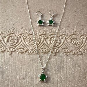New Sterling Silver Elegant Green Turtle necklace & Earrings Jewelry Set 10.5”